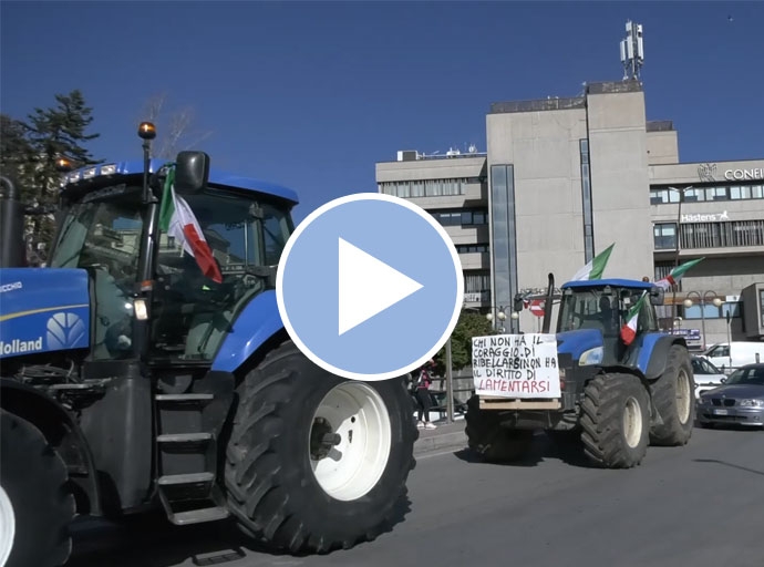 News Basilicata - A Potenza la protesta dei trattori